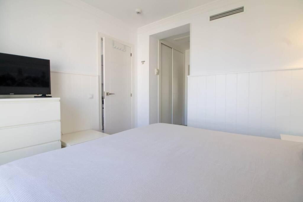Ocean House Bloque 3 Planta 8 By Ivi Real Estate Apartment Torremolinos Exterior photo